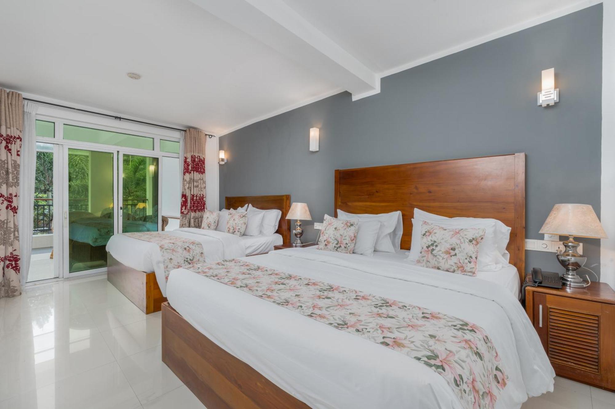 Hotel Travellers Nest Kandy Exterior foto